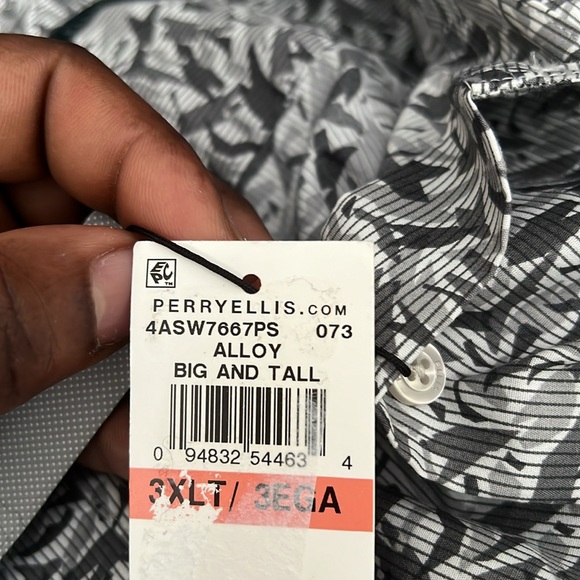 Perry Ellis big and tall 3XLT - Picture 5 of 5